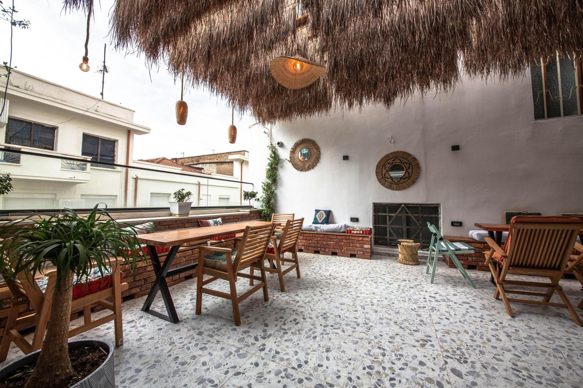 Vega 43 Hostel Sarandë Buitenkant foto